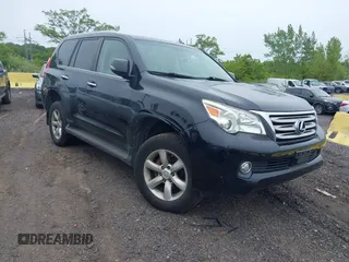 2011 Lexus GX 460 z VIN JTJBM7FX3B5032860, wystawiony jako IAAI lot #42371042 z przebiegiem 166 999 mil mil oraz . Historia ofert i sprzedaży dostępna na DreamBid. Obrazek 1.