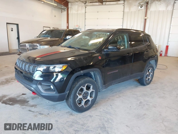 2022 Jeep Compass Trailhawk z VIN 3C4NJDDB7NT193831, wystawiony jako IAAI lot #42244555 z przebiegiem 81 632 mil mil oraz . Historia ofert i sprzedaży dostępna na DreamBid. Obrazek 17.