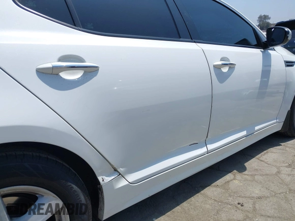 2015 Kia Optima LX with VIN KNAGM4A78F5661726, listed as a IAAI auction lot 42161244 with 105,521 mi miles. Bid and sale history available at carsss.com. Image 6.
