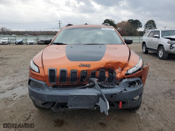 2015 Jeep Cherokee Trailhawk with VIN 1C4PJMBSXFW704942, listed as a Copart auction lot 85514044 with 194,340 mi miles and Salvage Title. Bid and sale history available at carsss.com. Image 5.