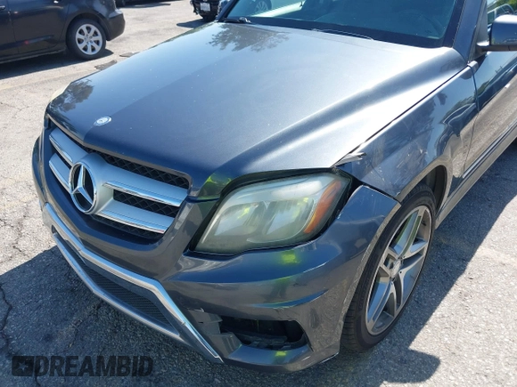 2015 Mercedes-Benz GLK 350 z VIN WDCGG5HB3FG393595, wystawiony jako IAAI lot #42316178 z przebiegiem 132 178 mil mil oraz . Historia ofert i sprzedaży dostępna na DreamBid. Obrazek 6.
