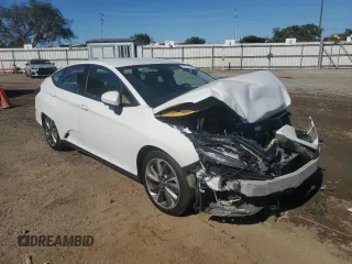 2018 Honda Clarity Plug-In Hybrid Touring with VIN JHMZC5F34JC018982, listed as a Copart auction lot 77011114 with 117,061 mi miles and Salvage Title. Bid and sale history available at carsss.com. Image 4.