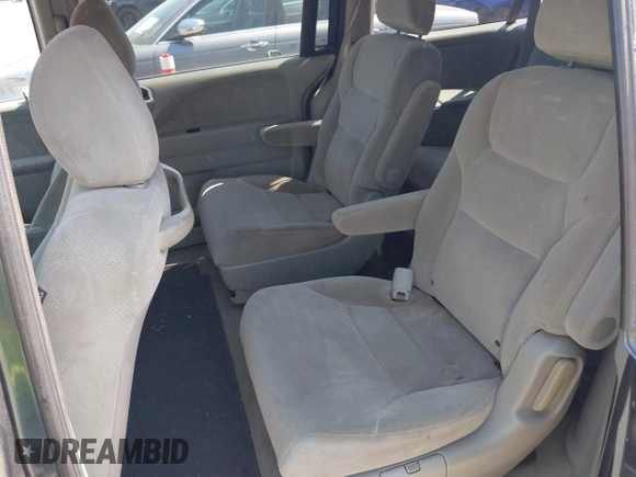2006 Honda Odyssey LX with VIN 5FNRL38276B074855, listed as a IAAI auction lot 41914975 with 245,881 mi miles. Bid and sale history available at carsss.com. Image 8.
