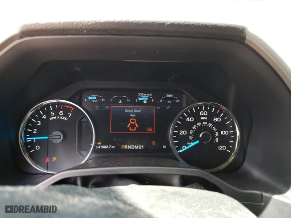 2016 Ford F-150 XLT with VIN 1FTEW1EP2GFB74157, listed as a Copart auction lot 50592055 with 41,982 mi miles and Salvage Title. Bid and sale history available at carsss.com. Image 9.