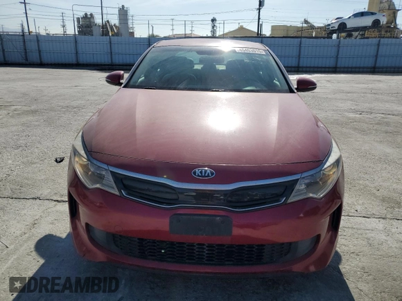 2017 Kia Optima EX z VIN KNAGU4LE8H5011678, wystawiony jako Copart lot #45403015 z przebiegiem 147 829 mil mil oraz Czysty tytuł • Clean title. Historia ofert i sprzedaży dostępna na DreamBid. Obrazek 5.