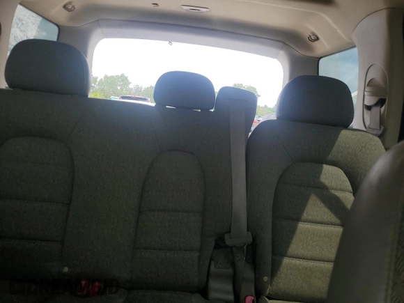 2004 Ford Explorer XLS with VIN 1FMZU72K94UA68195, listed as a Copart auction lot 56412745 with 150,784 mi miles and Salvage title. Bid and sale history available at DreamBid. Image 10.