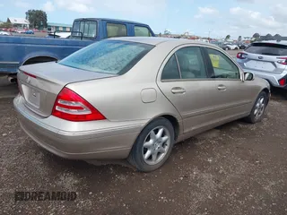 2003 Mercedes-Benz C 240 с VIN WDBRF61J43A446598, выставлен на аукционе IAAI как лот 41925959 с пробегом Не указан миль и . История ставок и продаж доступна на DreamBid. Изображение 4.