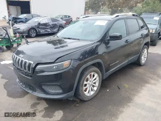 2020 Jeep Cherokee Latitude with VIN 1C4PJLCB8LD542454, listed as a IAAI auction lot 41713185 with 71,005 mi miles. Bid and sale history available at carsss.com. Image 2.