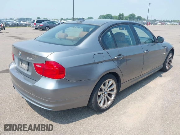 2011 BMW 3 Series 328i xDrive with VIN WBAPK5C53BA662971, listed as a IAAI auction lot 42876485 with 115,715 mi miles and . Bid and sale history available at DreamBid. Image 4.