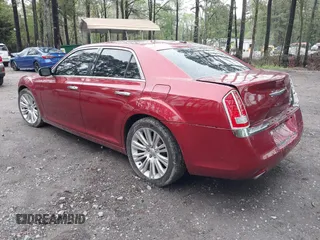 2014 Chrysler 300 C z VIN 2C3CCAET9EH157059, wystawiony jako IAAI lot #41979473 z przebiegiem 111 099 mil mil oraz . Historia ofert i sprzedaży dostępna na DreamBid. Obrazek 3.