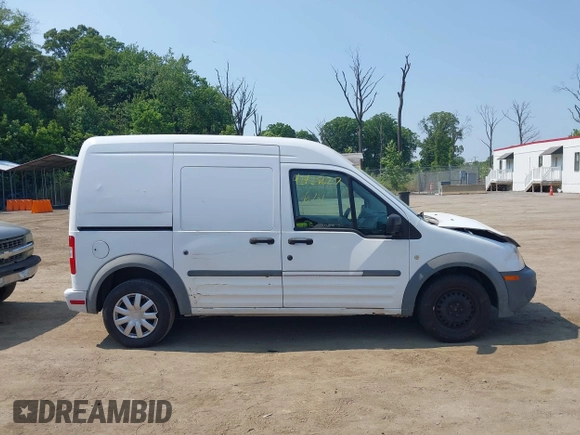 2010 Ford Transit Connect XL z VIN NM0LS7CN7AT000582, wystawiony jako IAAI lot #42425627 z przebiegiem 193 333 mil mil oraz . Historia ofert i sprzedaży dostępna na DreamBid. Obrazek 13.