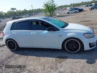 2015 Volkswagen Golf GTI SE with VIN 3VW5T7AU9FM003358, listed as a IAAI auction lot 41933772 with 99,303 mi miles. Bid and sale history available at carsss.com. Image 13.
