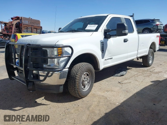 2018 Ford F-250 XL z VIN 1FT7X2BT7JEB31878, wystawiony jako IAAI lot #41852187 z przebiegiem 230 879 mil mil oraz . Historia ofert i sprzedaży dostępna na DreamBid. Obrazek 19.