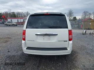 2010 Chrysler Town & Country Touring with VIN 2A4RR5D17AR463316, listed as a IAAI auction lot 42075932 with 260,617 mi miles. Bid and sale history available at carsss.com. Image 16.