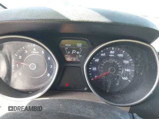 2016 Hyundai Elantra SE with VIN 5NPDH4AE1GH655759, listed as a IAAI auction lot 41721601 with 152,787 mi miles. Bid and sale history available at carsss.com. Image 7.