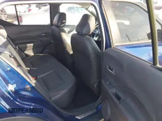 2020 Nissan Kicks SR with VIN 3N1CP5DV9LL547922, listed as a IAAI auction lot 41535815 with 32,258 mi miles and . Bid and sale history available at DreamBid. Image 8.