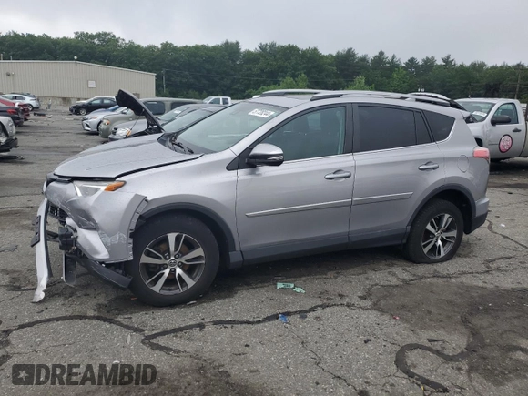 2018 Toyota RAV4 XLE with VIN 2T3RFREV8JW741461, listed as a Copart auction lot 57728244 with 88,925 mi miles and Salvage Title. Bid and sale history available at DreamBid. Image 1.