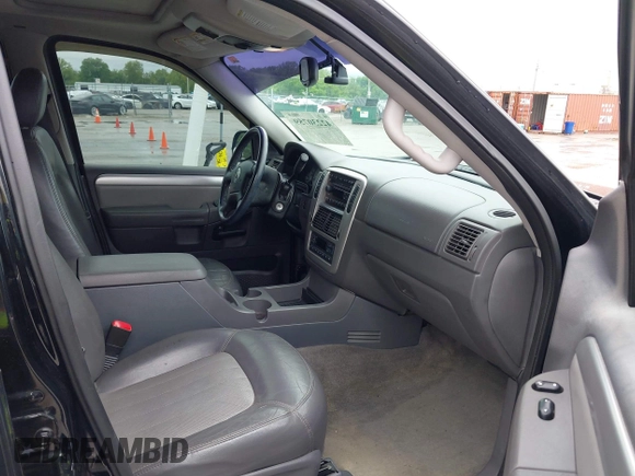 2003 Mercury Mountaineer Convenience с VIN 4M2DU86W43ZJ07966, выставлен на аукционе IAAI как лот 42230759 с пробегом 187 087 миль миль и . История ставок и продаж доступна на DreamBid. Изображение 5.