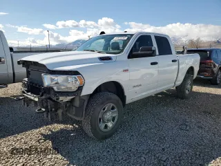 2022 Ram 2500 Tradesman with VIN 3C6UR5CJ1NG111126, listed as a Copart auction lot 47873705 with 64,496 mi miles and Salvage Title. Bid and sale history available at carsss.com. Image 1.