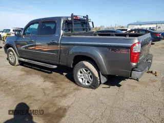 2004 Toyota Tundra SR5 with VIN 5TBDT44184S444726, listed as a Copart auction lot 53477595 with 240,162 mi miles and Salvage Title. Bid and sale history available at DreamBid. Image 2.