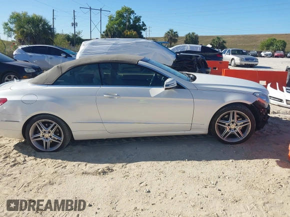 2013 Mercedes-Benz E 350 с VIN WDDKK5KF4DF209140, выставлен на аукционе IAAI как лот 41829168 с пробегом 100 548 миль миль и . История ставок и продаж доступна на DreamBid. Изображение 14.