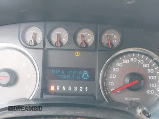 2009 Ford F-150 XL с VIN 1FTRF12899KB32240, выставлен на аукционе IAAI как лот 42437862 с пробегом 174 045 миль миль и . История ставок и продаж доступна на DreamBid. Изображение 7.