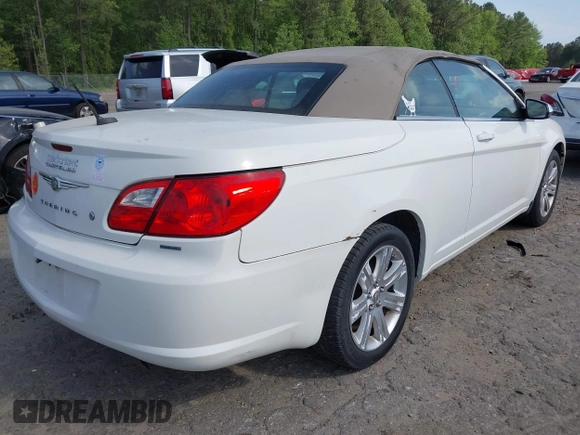 2010 Chrysler Sebring Touring z VIN 1C3BC5ED5AN105022, wystawiony jako IAAI lot #42048657 z przebiegiem 188 920 mil mil oraz . Historia ofert i sprzedaży dostępna na DreamBid. Obrazek 4.