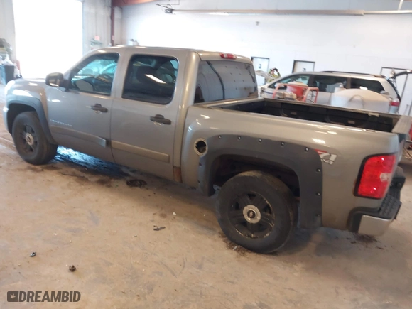 2007 Chevrolet Silverado 1500 LS with VIN 2GCEK13C571501993, listed as a IAAI auction lot 41984825 with 1 mi miles. Bid and sale history available at carsss.com. Image 3.