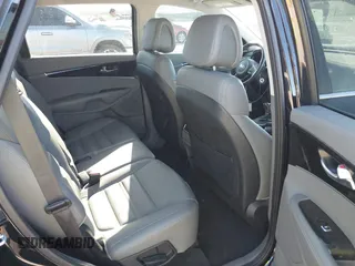 2016 Kia Sorento EX with VIN 5XYPH4A59GG134180, listed as a IAAI auction lot 41865473 with 76,073 mi miles. Bid and sale history available at carsss.com. Image 8.