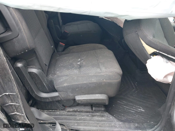 2019 Chevrolet Traverse LT Cloth with VIN 1GNEVGKW9KJ208058, listed as a IAAI auction lot 41265791 with 86,860 mi miles. Bid and sale history available at carsss.com. Image 8.