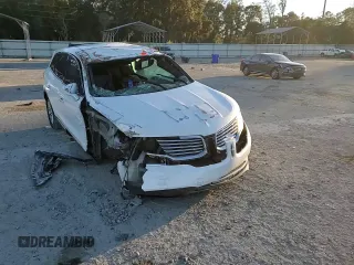2018 Lincoln MKX Premiere with VIN 2LMPJ6JR8JBL20310, listed as a Copart auction lot 81709224 with Not Provided miles and Salvage Title. Bid and sale history available at carsss.com. Image 11.