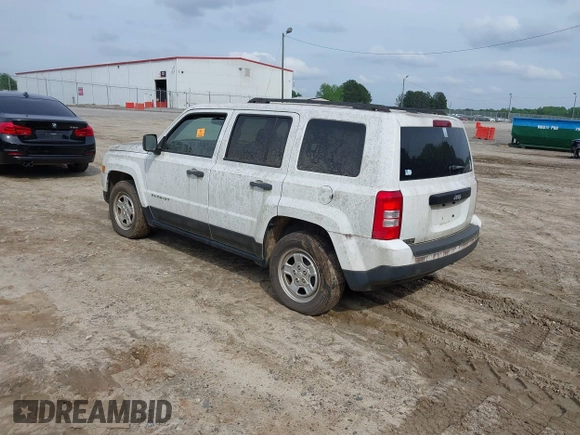 2016 Jeep Patriot Sport SE with VIN 1C4NJPBA4GD574945, listed as a IAAI auction lot 42121214 with Not Provided miles and . Bid and sale history available at carsss.com. Image 3.