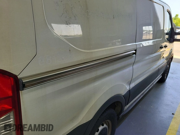 2017 Ford Transit z VIN 1FTYE1YM6HKB17664, wystawiony jako IAAI lot #42516423 z przebiegiem 198 457 mil mil oraz . Historia ofert i sprzedaży dostępna na DreamBid. Obrazek 19.