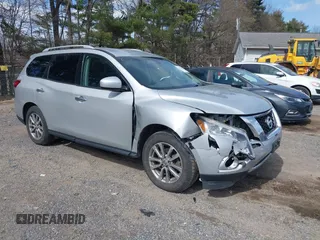2015 Nissan Pathfinder Platinum with VIN 5N1AR2MN4FC609817, listed as a IAAI auction lot 41800856 with 170,041 mi miles and . Bid and sale history available at DreamBid. Image 1.