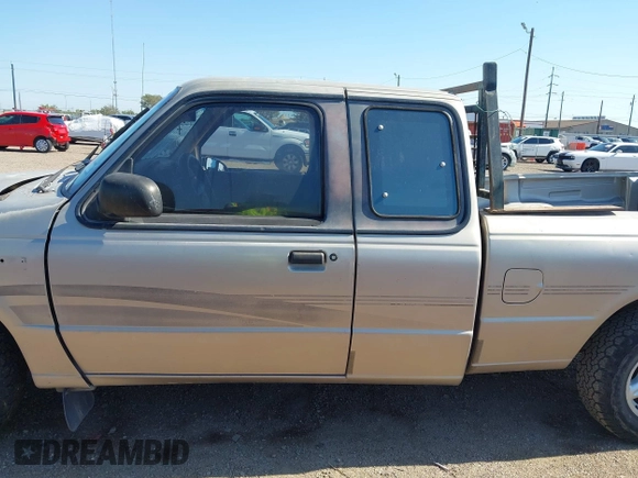1996 Mazda B-Series Truck SE z VIN 4F4CR16U1TTM09587, wystawiony jako IAAI lot #42232994 z przebiegiem 22 310 mil mil oraz . Historia ofert i sprzedaży dostępna na DreamBid. Obrazek 15.