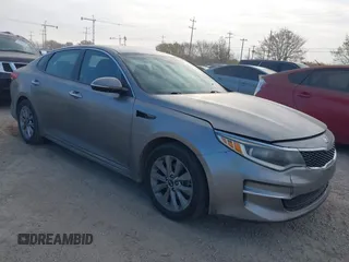 2018 Kia Optima S с VIN 5XXGT4L33JG261903, выставлен на аукционе IAAI как лот 41774897 с пробегом 160 810 миль миль и . История ставок и продаж доступна на DreamBid. Изображение 1.