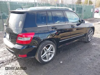 2011 Mercedes-Benz GLK 350 z VIN WDCGG8HB6BF692676, wystawiony jako IAAI lot #41751569 z przebiegiem 208 036 mil mil oraz . Historia ofert i sprzedaży dostępna na DreamBid. Obrazek 4.