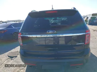 2014 Ford Explorer XLT with VIN 1FM5K7D80EGB36115, listed as a IAAI auction lot 41676275 with 124,134 mi miles. Bid and sale history available at carsss.com. Image 16.