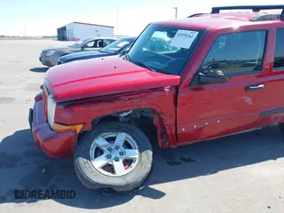 2006 Jeep Commander with VIN 1J8HG48K16C252335, listed as a IAAI auction lot 41978262 with 267,556 mi miles and . Bid and sale history available at DreamBid. Image 6.