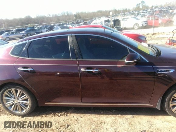 2016 Kia Optima SXL Turbo with VIN 5XXGV4L2XGG085829, listed as a IAAI auction lot 41789911 with 50,958 mi miles. Bid and sale history available at carsss.com. Image 13.