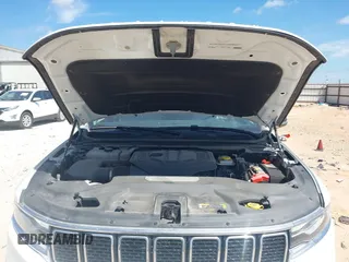 2024 Jeep Wagoneer Series II with VIN 1C4SJUBP2RS160017, listed as a IAAI auction lot 42555460 with 32,092 mi miles and . Bid and sale history available at DreamBid. Image 10.