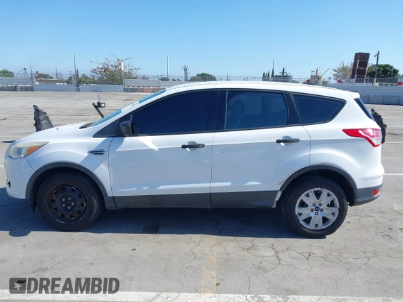 2014 Ford Escape S с VIN 1FMCU0F71EUE28581, выставлен на аукционе IAAI как лот 42335102 с пробегом 228 311 миль миль и . История ставок и продаж доступна на DreamBid. Изображение 14.