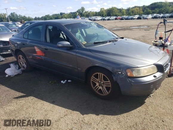 2005 Volvo S60 with VIN YV1RH592652460108, listed as a Copart auction lot 66846144 with 97,005 mi miles and Salvage Title. Bid and sale history available at carsss.com. Image 4.