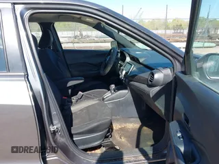2020 Nissan Kicks S with VIN 3N1CP5BV0LL539341, listed as a IAAI auction lot 42033782 with 106,481 mi miles and . Bid and sale history available at carsss.com. Image 5.