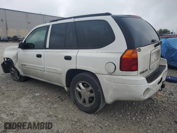 2005 GMC Envoy SLE with VIN 1GKDT13S252165382, listed as a Copart auction lot 62449393 with 199,563 mi miles and Non Repairable. Bid and sale history available at carsss.com. Image 2.