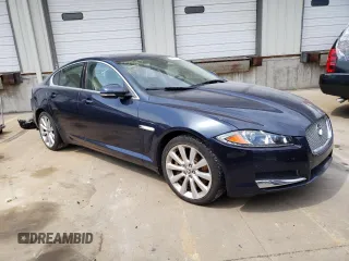 2013 Jaguar XF V6 SC with VIN SAJWJ0EF7D8S85423, listed as a Copart auction lot 69990744 with 83,313 mi miles and Salvage Title. Bid and sale history available at carsss.com. Image 4.