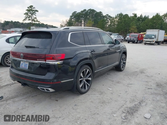 2024 Volkswagen Atlas SEL Premium R-Line with VIN 1V2FR2CA2RC574836, listed as a IAAI auction lot 41663458 with 15,527 mi miles and . Bid and sale history available at DreamBid. Image 4.