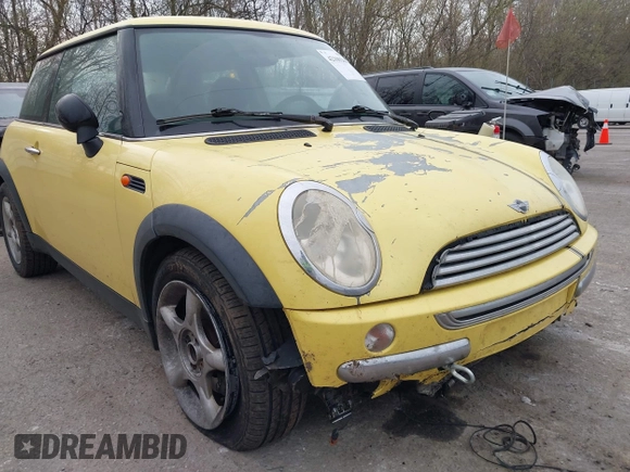 2002 MINI Hardtop with VIN WMWRC33452TC34781, listed as a IAAI auction lot 42100266 with 186,263 mi miles and . Bid and sale history available at DreamBid. Image 12.