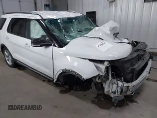 2016 Ford Explorer XLT with VIN 1FM5K8DH1GGC71922, listed as a IAAI auction lot 41208526 with 116,884 mi miles. Bid and sale history available at carsss.com. Image 1.