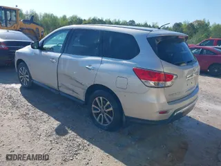 2014 Nissan Pathfinder SV with VIN 5N1AR2MN5EC733089, listed as a IAAI auction lot 42017470 with 159,523 mi miles. Bid and sale history available at carsss.com. Image 3.